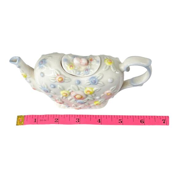 VTG Porcelain Heart TEAPOT & PLATE Tea Set 6.5" Ceramic Flowers White Blue Pink - Picture 8 of 10